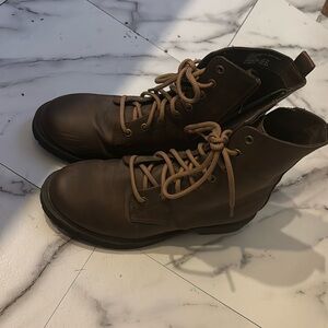Size 8 1/2 brown ankle boots